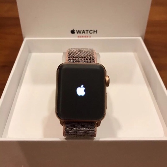 Apple Watch - Picture 6 of 8